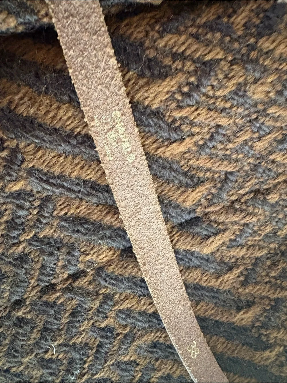 CHANEL 2000 Brown and Black Tweed Wool-skirt suit with belt
